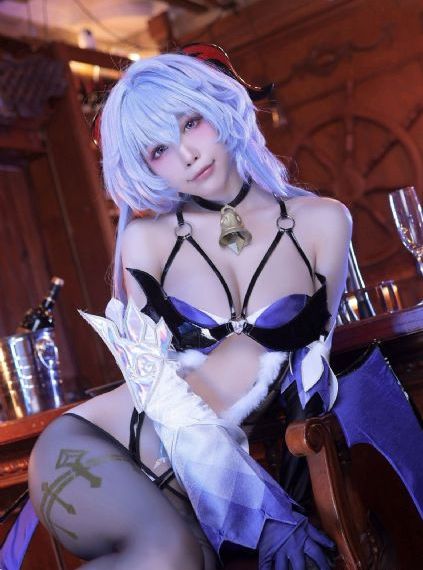 久草爱