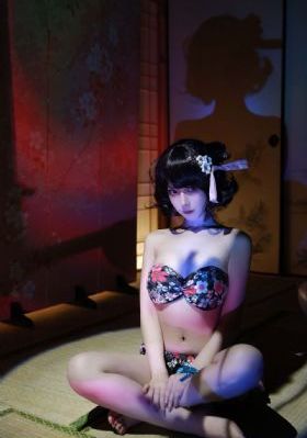 动漫内衣办公室在线观看